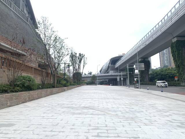 磁器口站212国道改造后市住房城乡建委供图