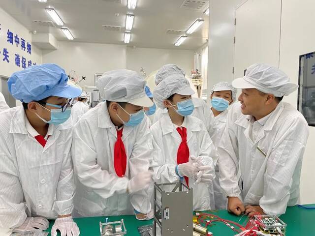 启航！南京理工大学“田园一号”卫星成功发射升空！