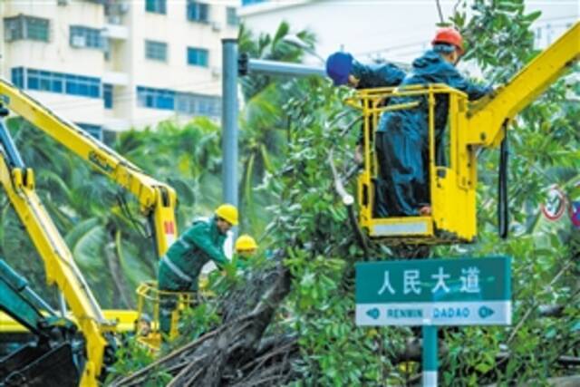 海口防汛防风应急响应降为Ⅳ级