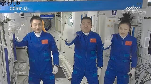 焦点访谈：太空驻留180天 安全如何保障