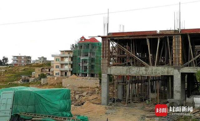 上林村正在建设的房屋