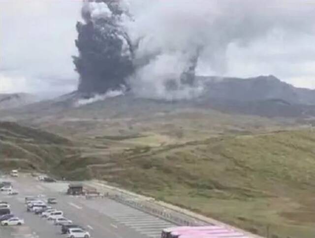 日本，火山喷发！