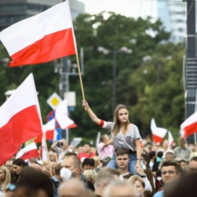观天下·欧盟波兰关系  波兰会成为下一个“脱欧”国家吗？