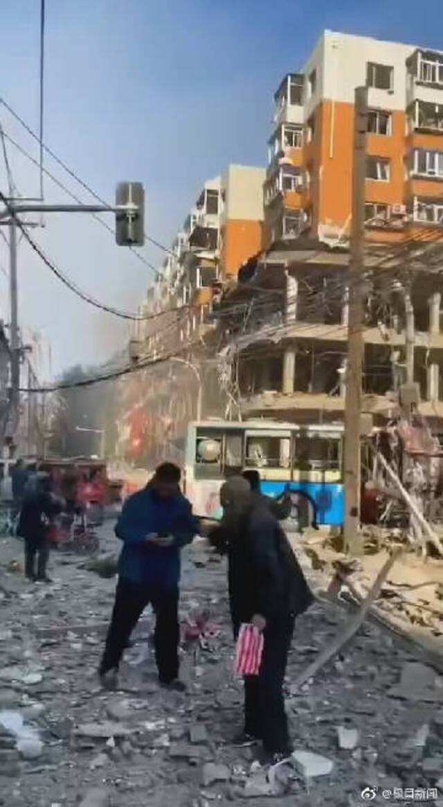 辽宁沈阳市一饭店发生燃气爆炸 相关部门正在赶赴现场