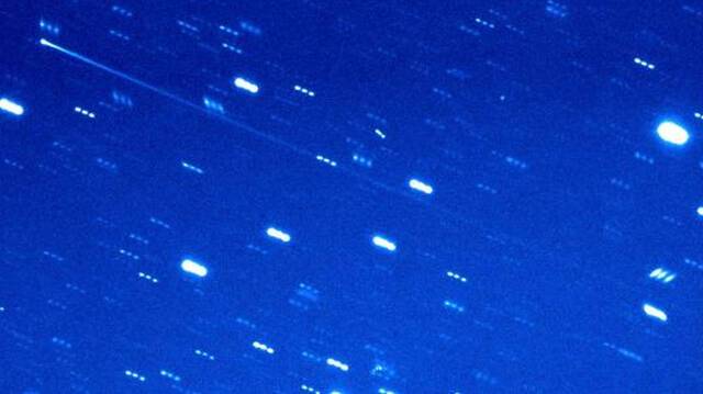 发现一颗非同寻常的太阳系天体2005 QN173兼有小行星和彗星的特征