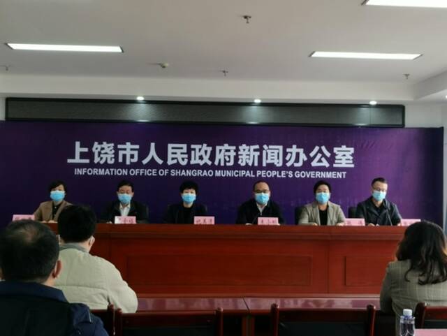 江西铅山：确诊患者和无症状感染者多为直系亲属或室友