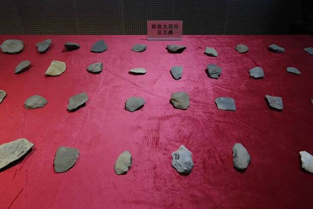 石与火之歌在四川稻城皮洛遗址追寻远古人类的秘密