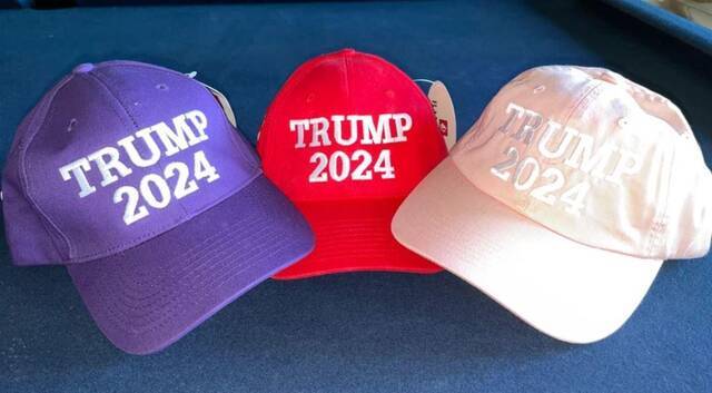 ↑“拯救美国”团队发布的帽子。