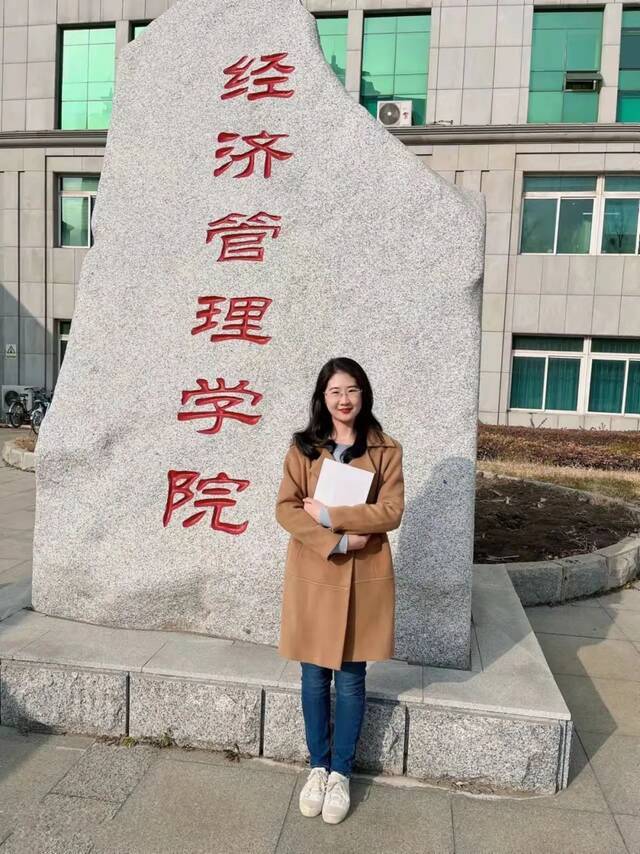 精彩一课  靖舒婷：敬业的她，如此可爱！