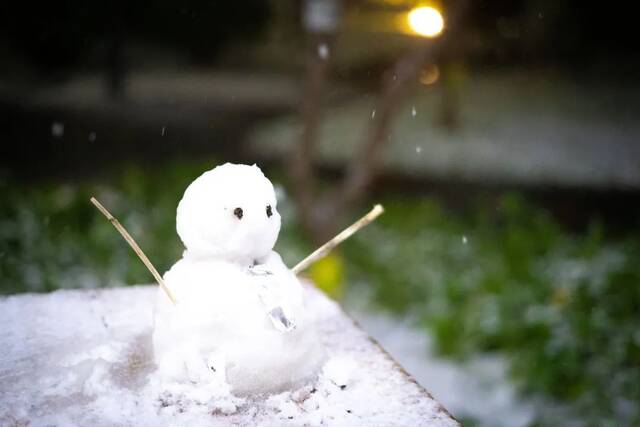 初雪，你想与谁分享感动？