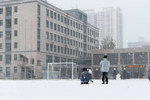 初雪，你想与谁分享感动？