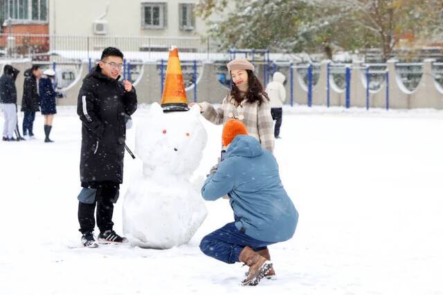 初雪，你想与谁分享感动？