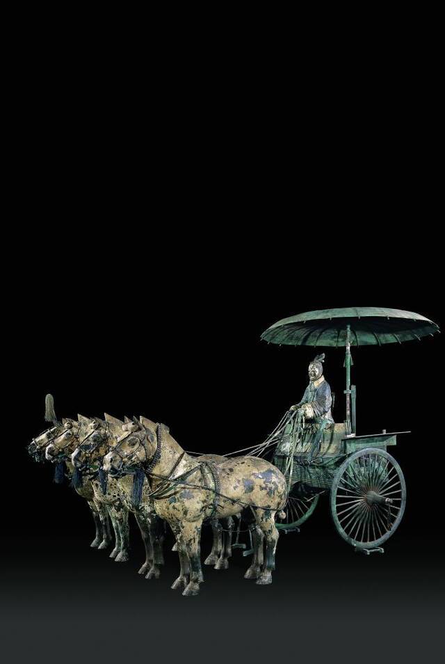 秦陵彩绘铜车马一组两乘之高车。（秦始皇兵马俑博物馆供图）
