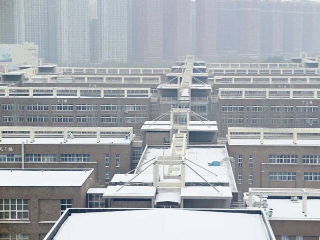 建大  冬 · 雪