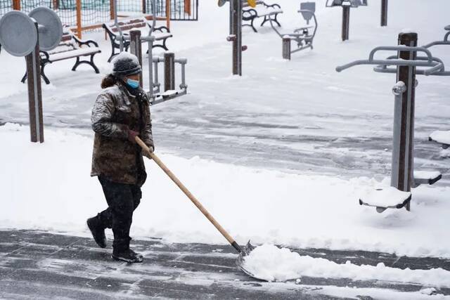 东师初雪  久等了，每一帧都是惊艳