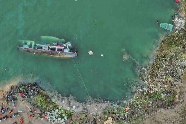 贵州、河北两起重大交通事故致26死，国务院安委会挂牌督办