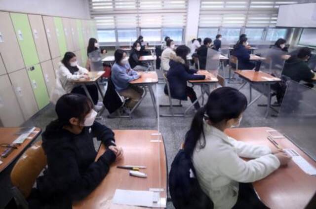 韩国高考倒计时七天 66名确诊考生将在病房内应试