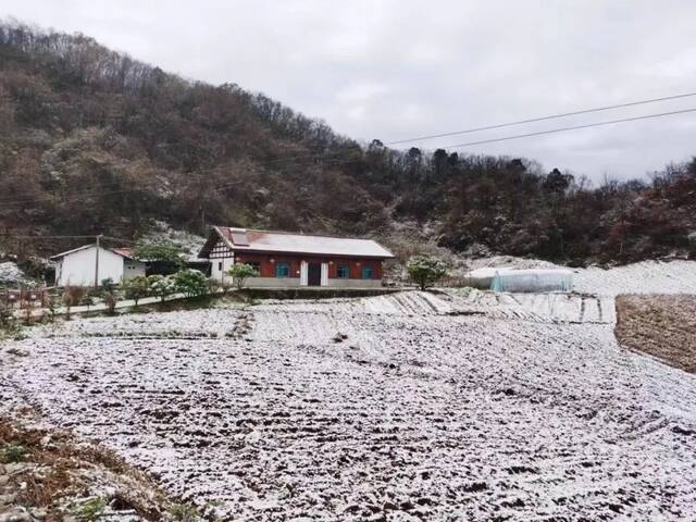 下雪啦！湖南今冬第一场雪，落在了这里