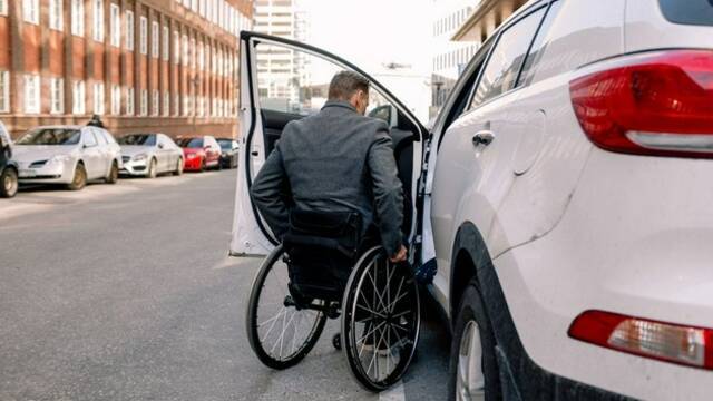 硅谷散记：残疾人共享出行不易，政府起诉督促Uber整改