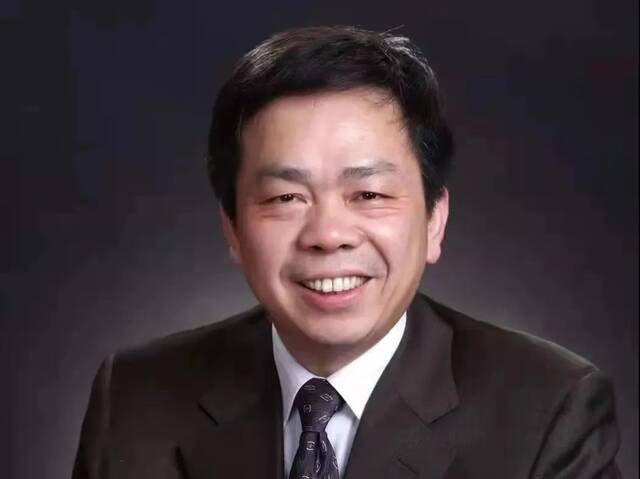热烈祝贺万宝年校友、李劲松校友当选中国科学院院士！
