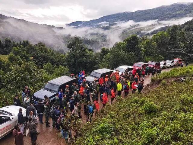 搜救画面首次曝光！中国地质调查局4人失联多日