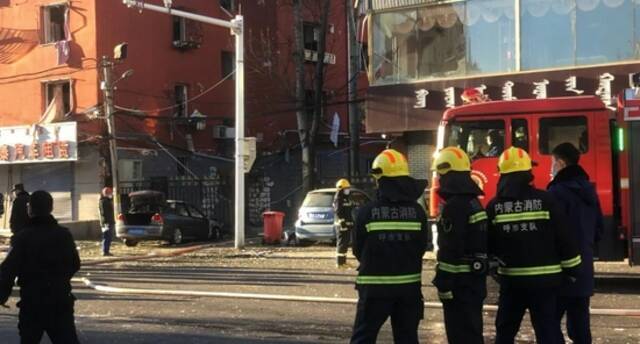 内蒙古玉泉区民和花园发生爆炸 致1人死亡，2人重伤