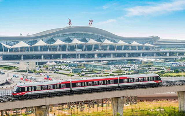 中国铁建承建的长沙磁浮快线