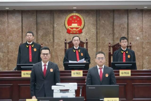 广西钦州市原副市长徐贵受贿7557万，一审获无期徒刑