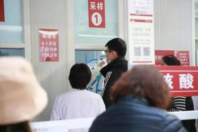 华山医院总院开通24小时核酸检测服务