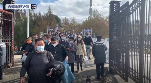 上海复旦大学江湾校区结束闭环 恢复正常运行