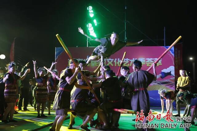 海南省民间文化艺术季活动在海口精彩上演