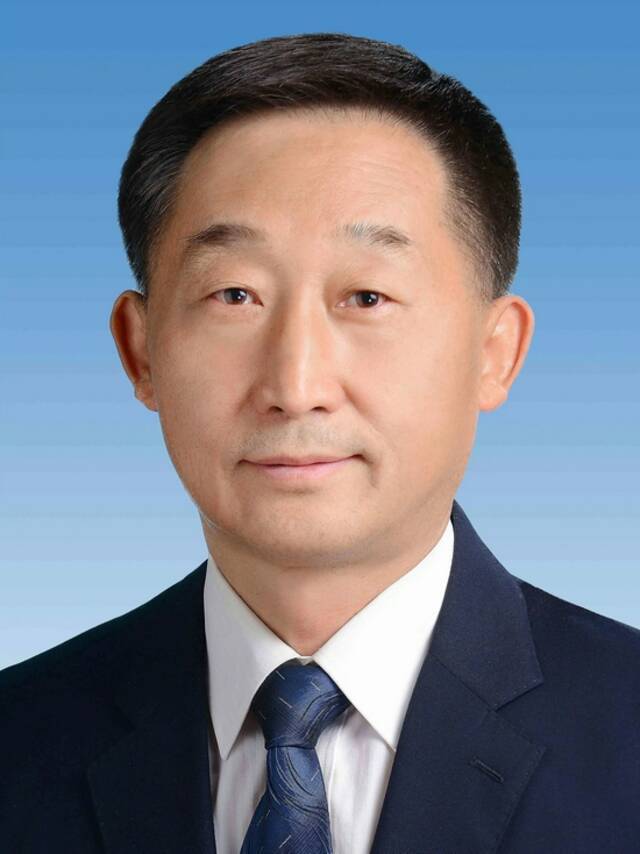 刘宁当选广西壮族自治区党委书记，蓝天立、刘小明为副书记