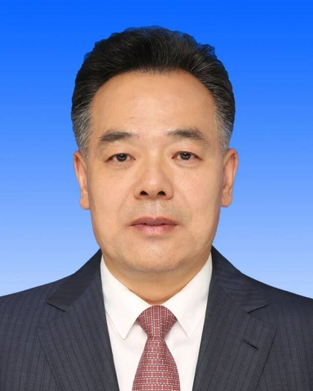 新一届西藏自治区党委常委亮相