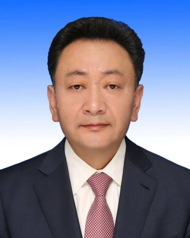 新一届西藏自治区党委常委亮相