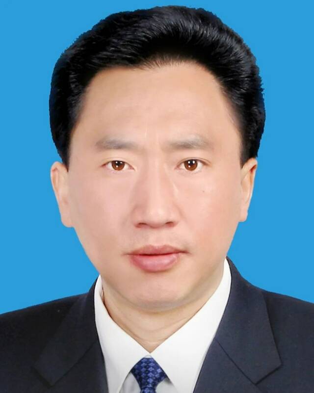 新一届西藏自治区党委常委亮相