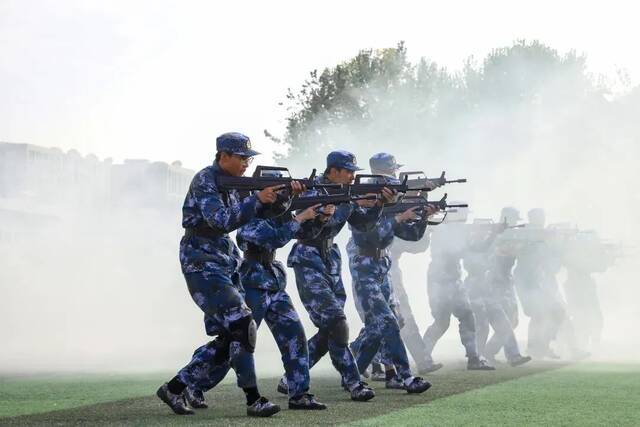 热血军营等你入列！