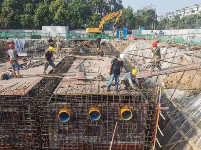 （图为绵阳市游仙区城市内涝点治理地下调蓄池建设工程）