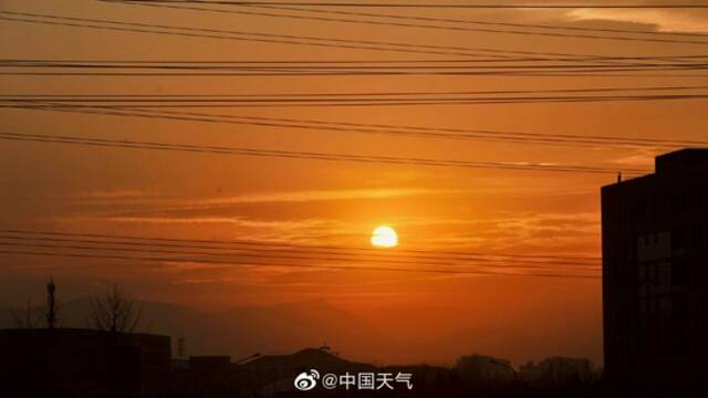 北京金色晚霞 夕阳如跳动音符