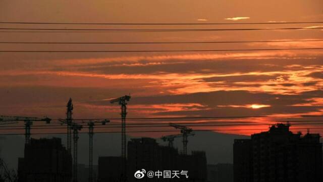 北京金色晚霞 夕阳如跳动音符