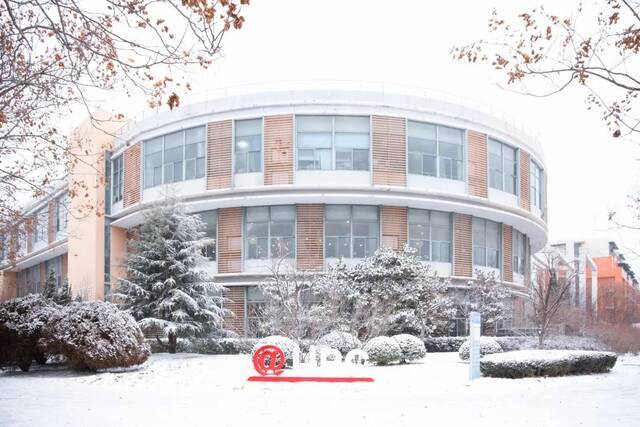 “大雪”已至，一起读诗吧