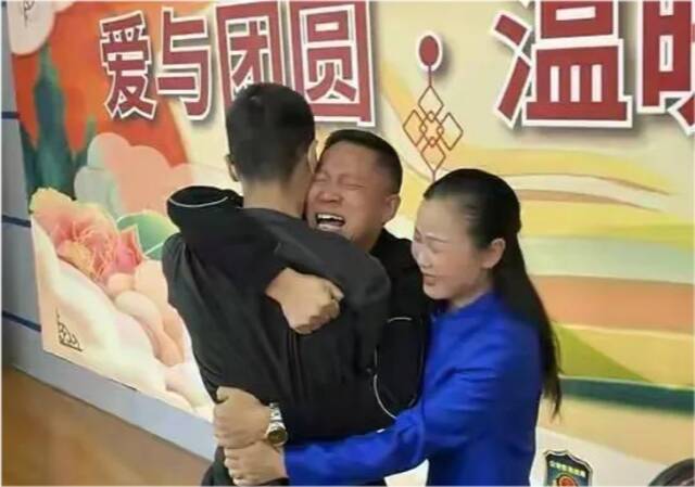 《亲爱的》原型孙海洋14年寻亲事件全回顾：谁给上户口成关键疑点