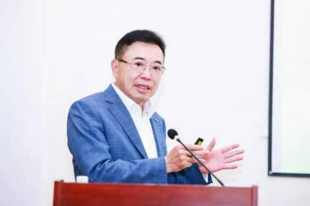 ▲李东生|全国工商联副主席、中国企业家俱乐部理事、TCL集团创始人、董事长