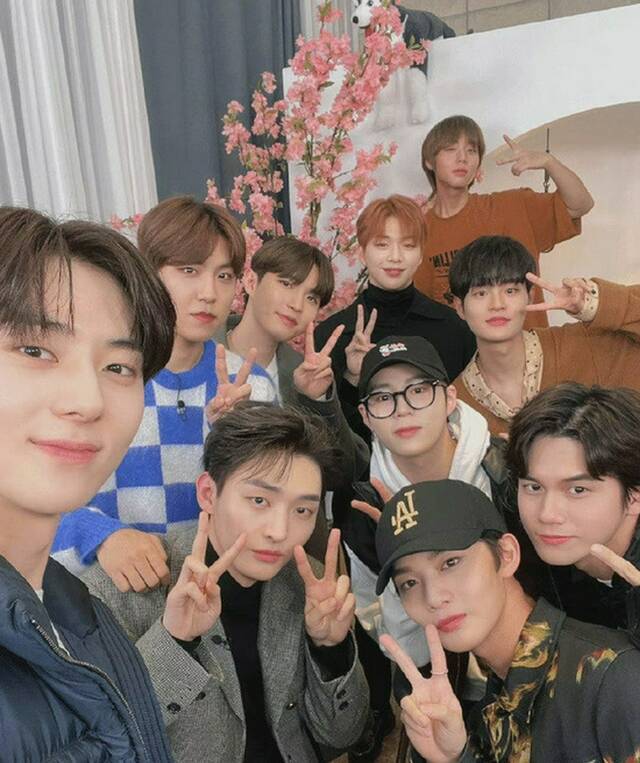 WANNAONE