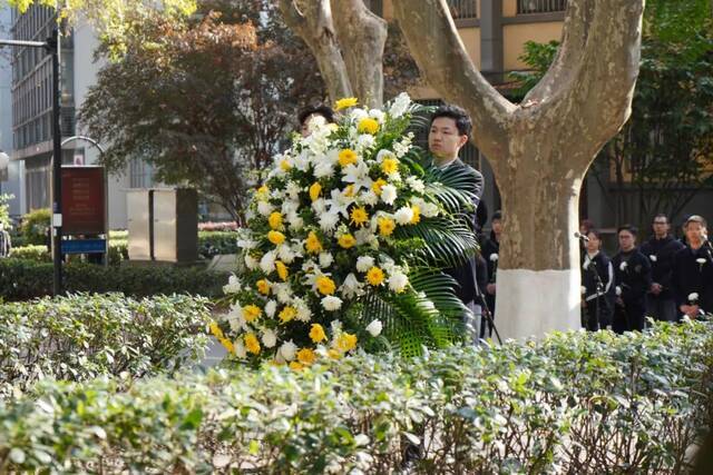 第八次祭奠  河海大学举行南京大屠杀死难者国家公祭日悼念活动