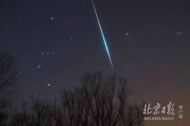 京郊每小时可见近百颗，不乏火流星！多图直击双子座流星雨