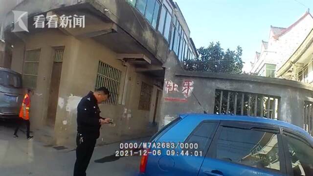 正在考驾照却一时技痒 男子无证驾驶撞人逃逸