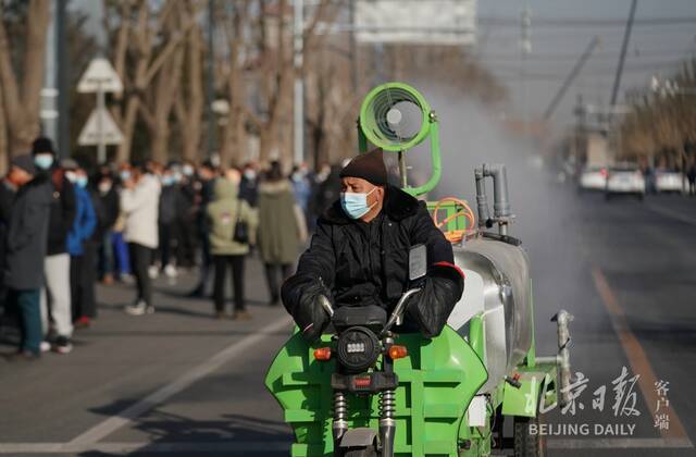 通州宋庄镇小堡村对街区环境雾化消杀！现场直击