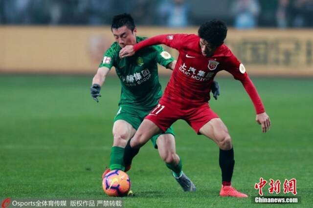 留洋“自救”的中国足球，能找到出路吗？