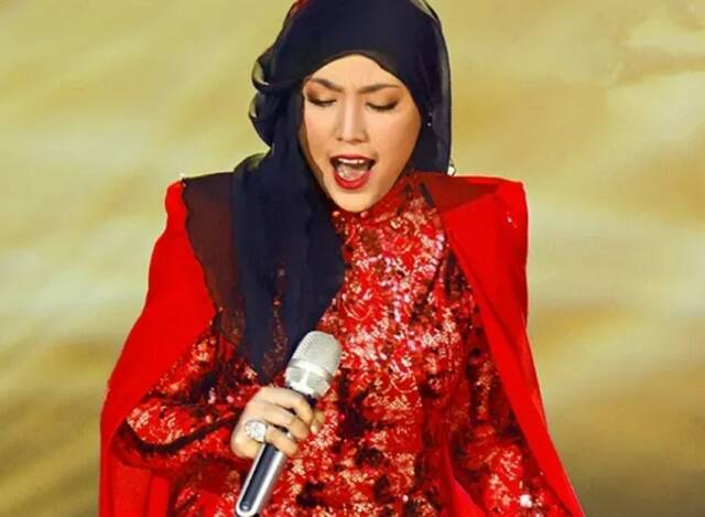 马来西亚歌手茜拉官宣离婚