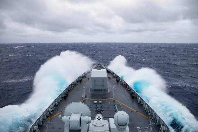 强化远海机动作战！南部战区海军远海训练编队完成战备任务